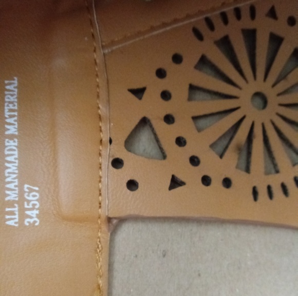 FIRM Laser Lace Up Cut Caged Peep Toe Heels NIB - Picture 6 of 6